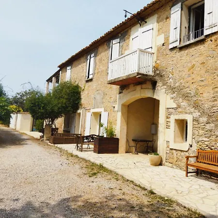 Aur Blan - Les Pipistrelles Pensión 3*